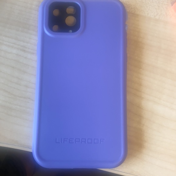 COPY - Life proof case for IPhone 11 - Picture 2 of 2